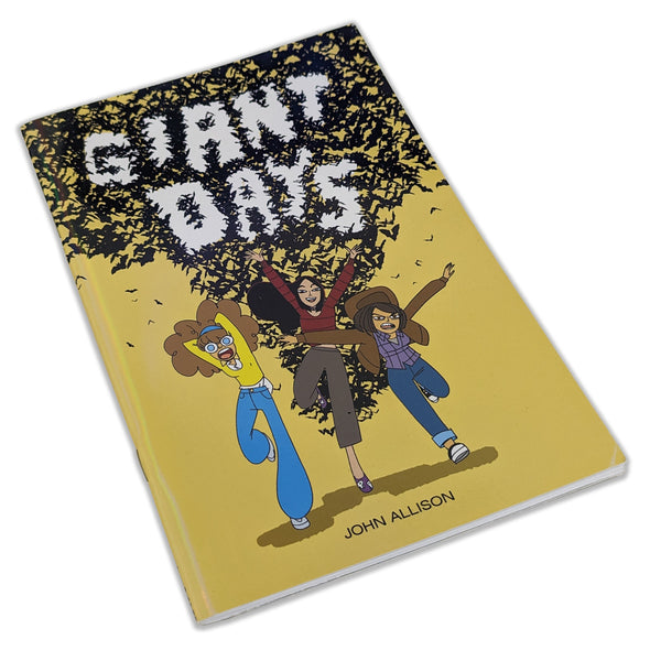 Giant Days 4 - SIGNED!! Books SGR   
